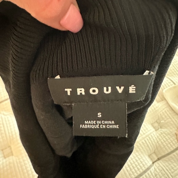 Trouve Cold Shoulder Top size S - Picture 6 of 7